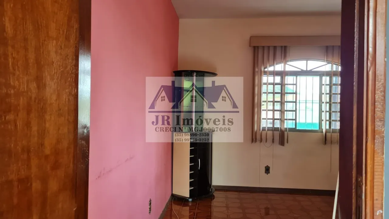 Foto 7 de Casa de 4 quartos (1 suíte) com piscina e área gourmet, Santos Dumont