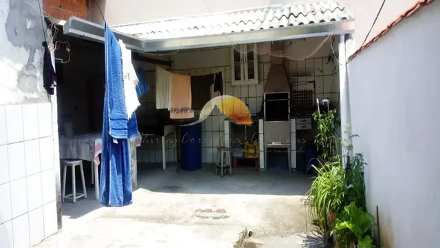 Foto 1 de Casa de 4 quartos com quintal, área de churrasco e garagem para 2 carros, Rebourgeon