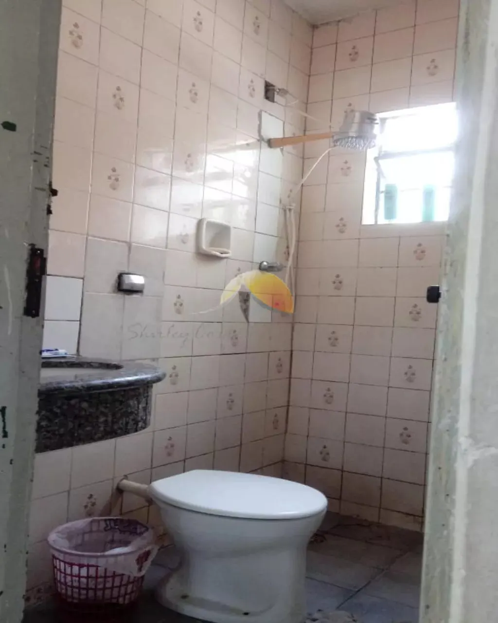 Foto 8 de Casa de 4 quartos com quintal, área de churrasco e garagem para 2 carros, Rebourgeon