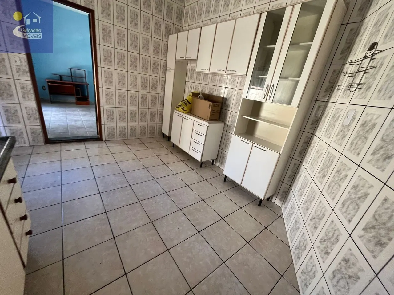Foto 4 de Casa de 4 quartos com duas cozinhas, quintal e churrasqueira, Estiva
