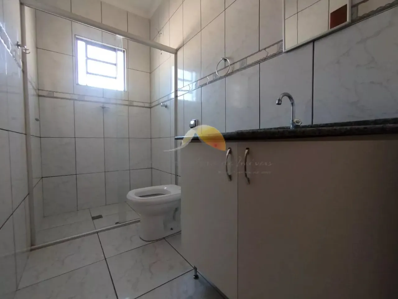 Foto 7 de Sobrado de 4 quartos com quintal gramado e garagem para alugar, Medicina