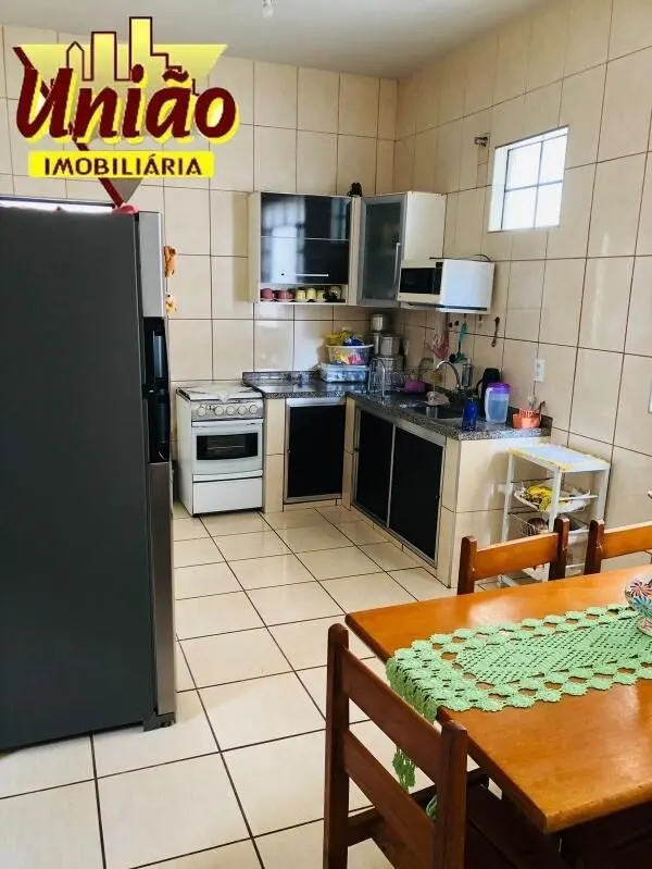 Foto 3 de Casa de 4 quartos com sobrado independente nos fundos, Santa Luzia