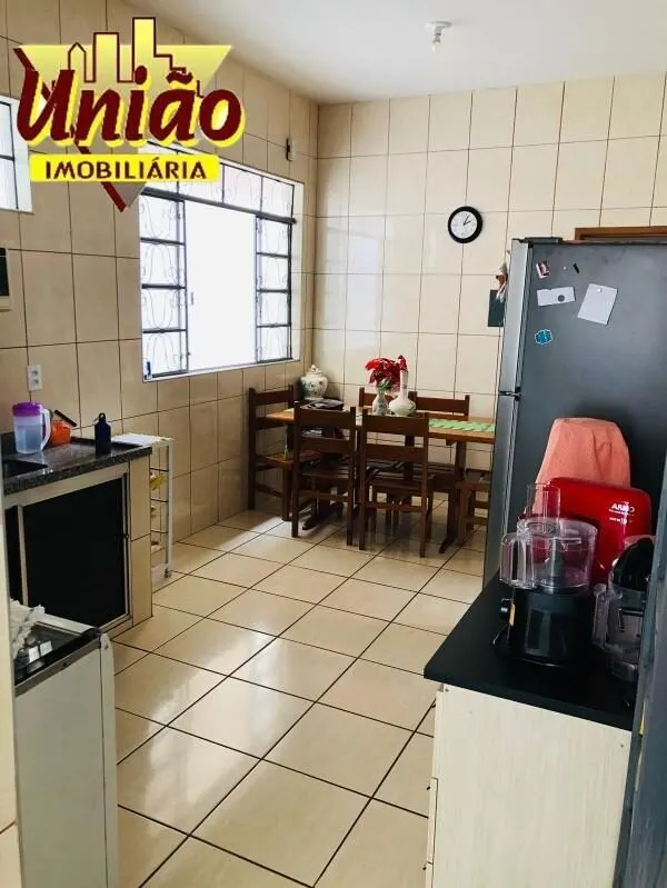 Foto 4 de Casa de 4 quartos com sobrado independente nos fundos, Santa Luzia
