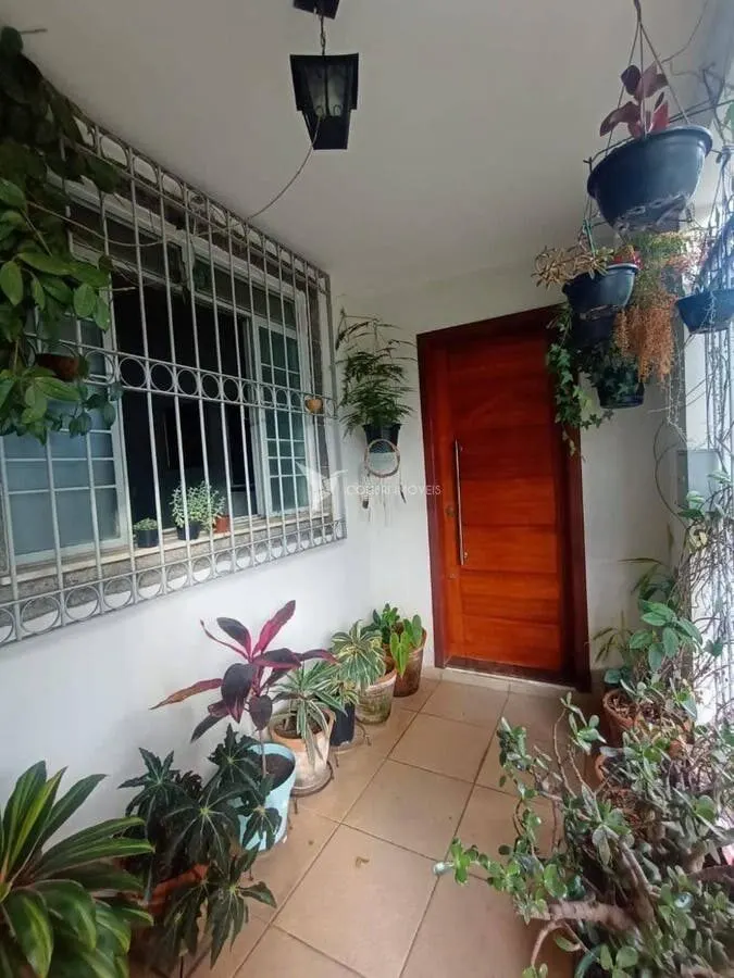 Foto 3 de Casa de 4 quartos (2 suítes) em três pavimentos com terraço, Centro