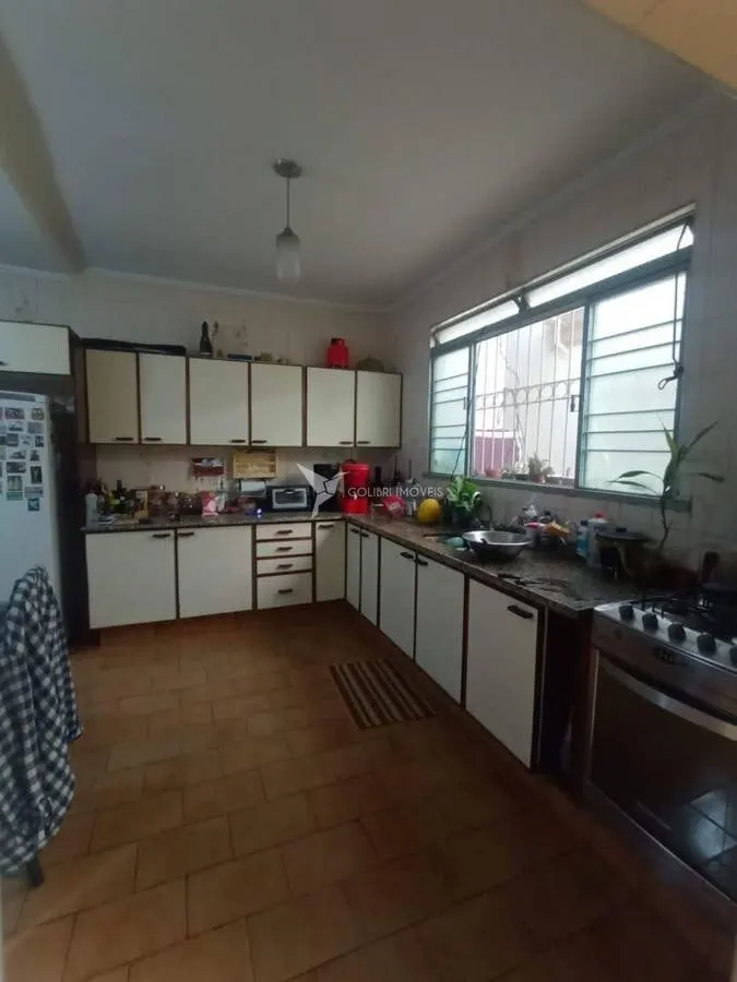 Foto 4 de Casa de 4 quartos (2 suítes) em três pavimentos com terraço, Centro