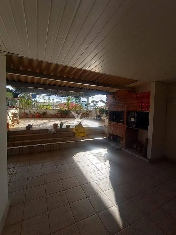 Foto 5 de Casa de 4 quartos (2 suítes) em três pavimentos com terraço, Centro