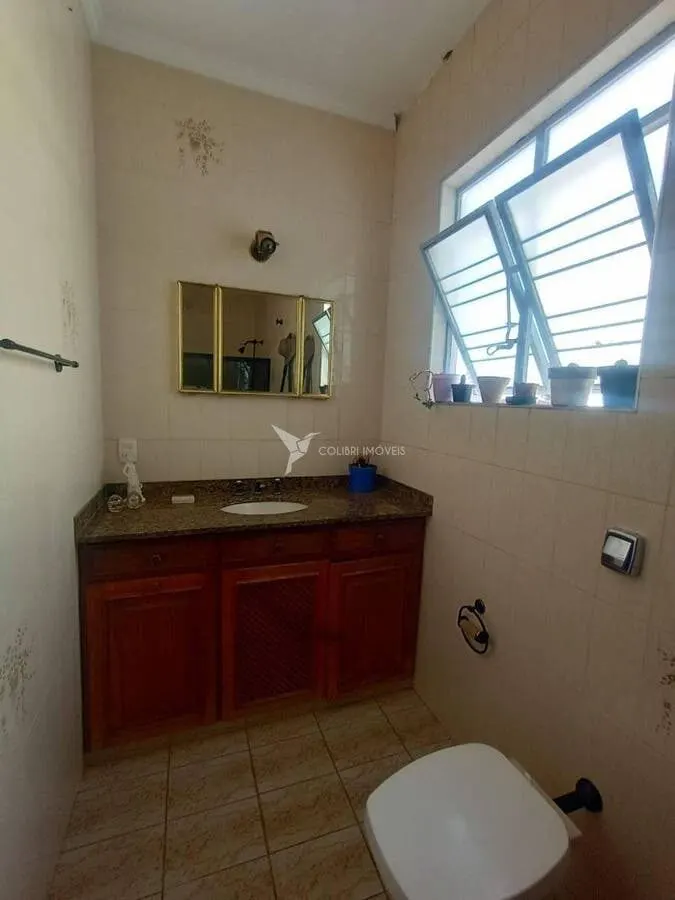 Foto 6 de Casa de 4 quartos (2 suítes) em três pavimentos com terraço, Centro