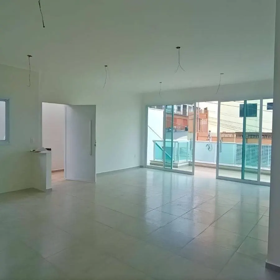 Foto 2 de Casa de 4 quartos (1 suíte com closet) com varanda e 6 vagas, Jardim Eldorado