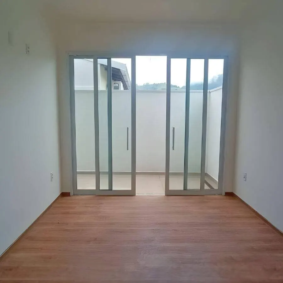 Foto 5 de Casa de 4 quartos (1 suíte com closet) com varanda e 6 vagas, Jardim Eldorado