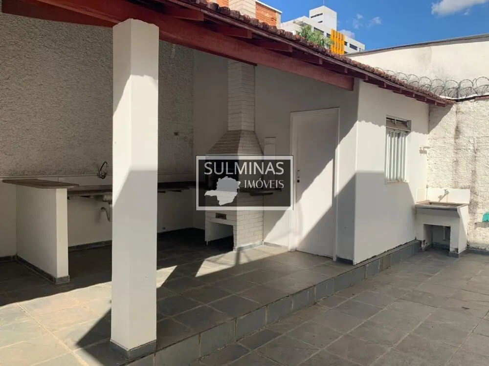 Foto 6 de Casa térrea de esquina com 4 quartos, edícula e terreno de 773 m², BPS