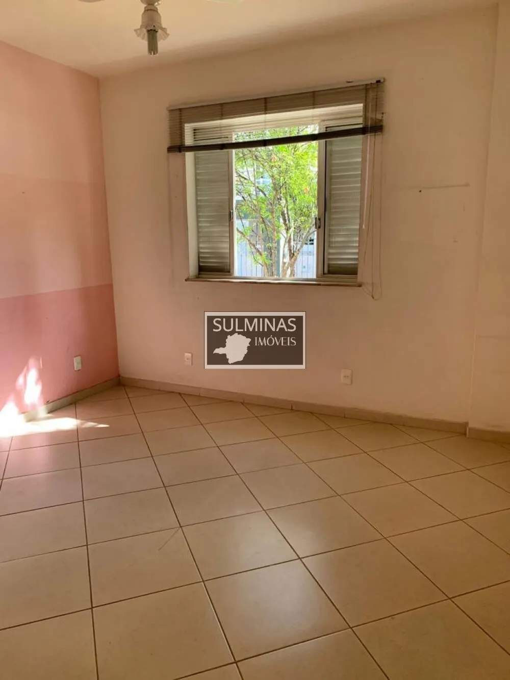 Foto 8 de Casa térrea de esquina com 4 quartos, edícula e terreno de 773 m², BPS