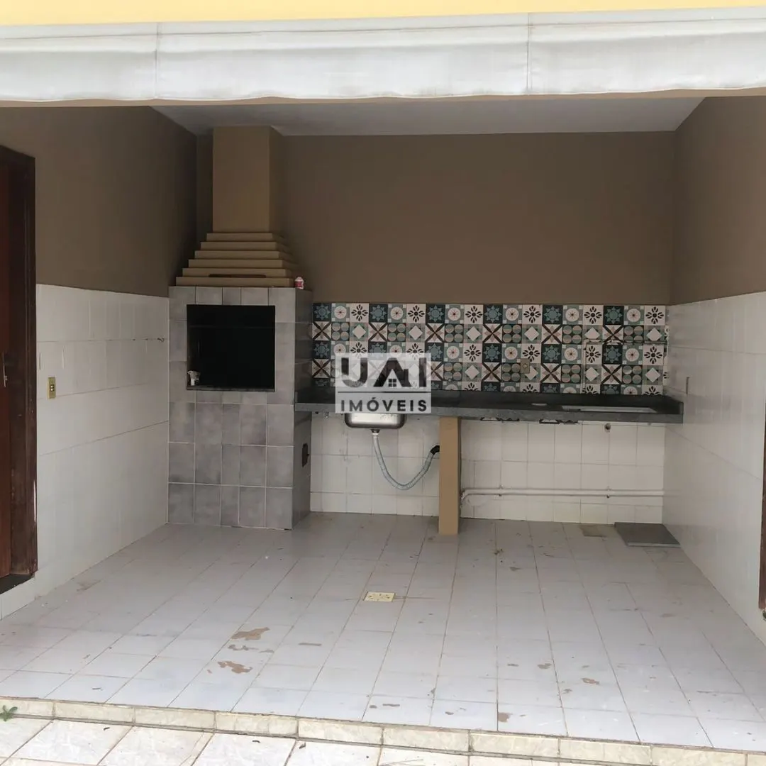 Foto 6 de Casa de 4 quartos (1 suíte) com lareira e edícula no Condomínio da Helibras, Santa Rosa