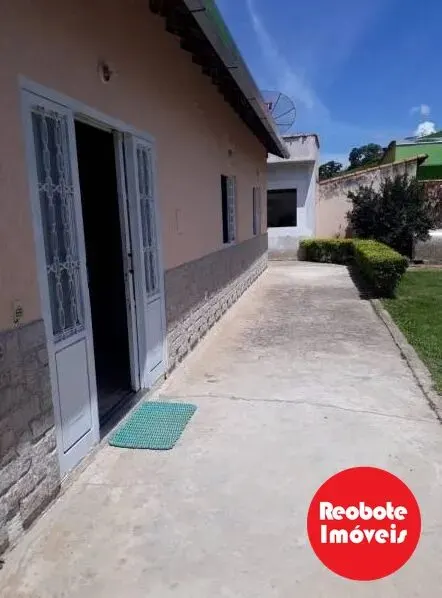 Foto 2 de Casa de 4 quartos (1 suíte) com edícula e 3 vagas, Cantagalo