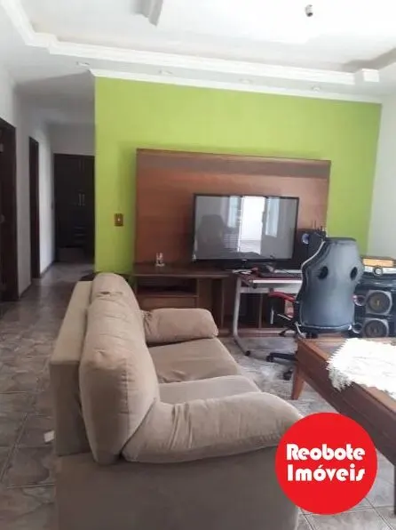 Foto 4 de Casa de 4 quartos (1 suíte) com edícula e 3 vagas, Cantagalo