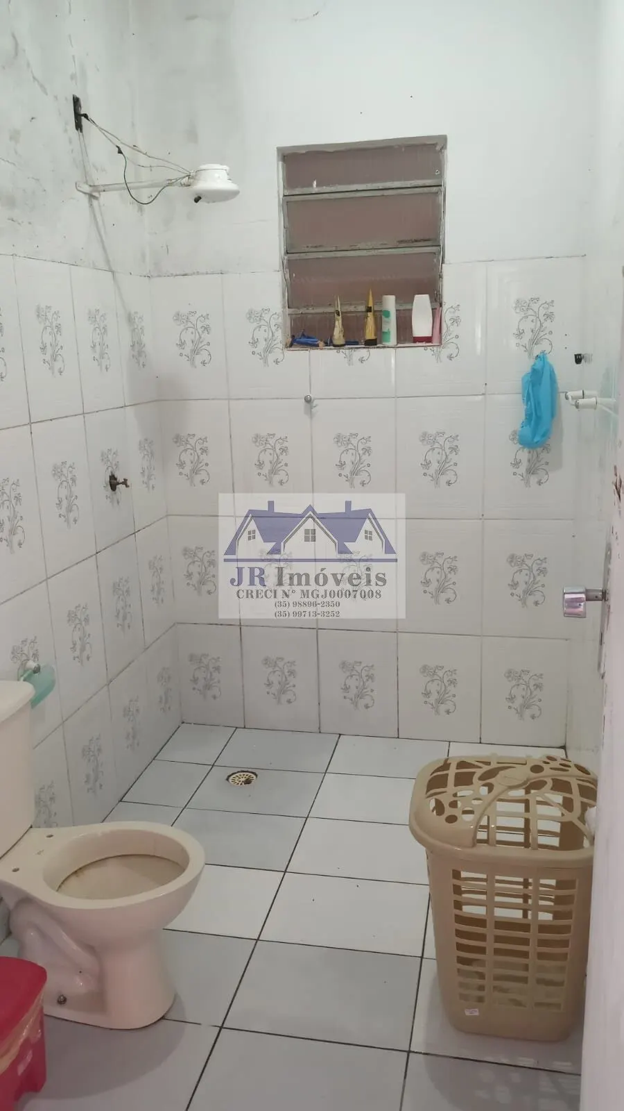 Foto 6 de Casa de 4 quartos com quintal e garagem, Rebourgeon
