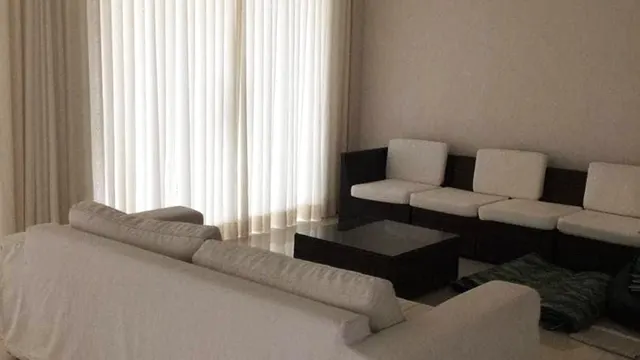 Foto 1 de Casa de alto padrão com 4 suítes, varanda panorâmica e energia solar, Pinheirinho