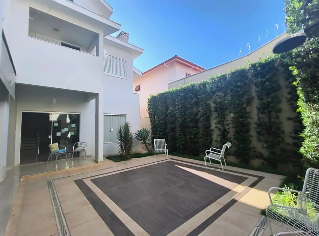Foto 5 de Casa de alto padrão com 4 suítes, lareira e espaço gourmet, BPS