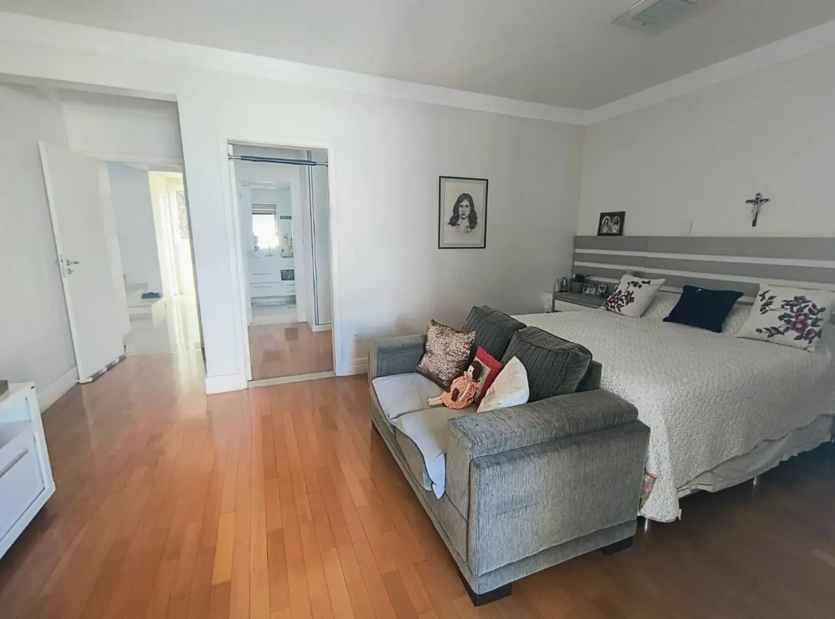 Foto 6 de Casa de alto padrão com 4 suítes, lareira e espaço gourmet, BPS