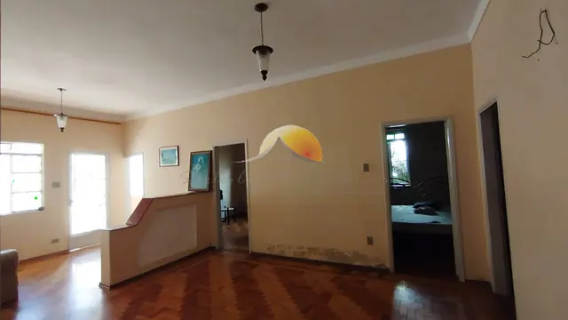 Foto 1 de Casa de 5 quartos com 2 cozinhas e garagem para 2 carros, Varginha