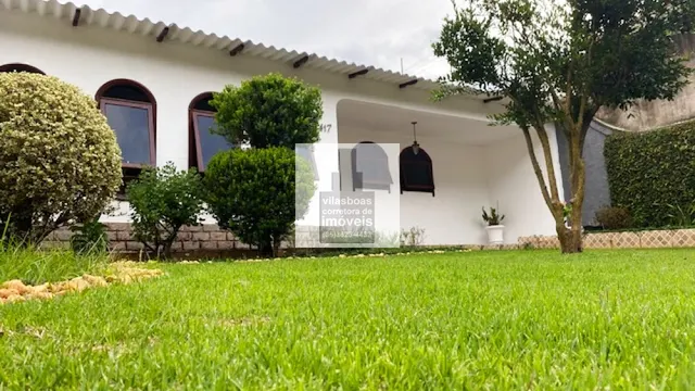 Foto 1 de Casa de 5 quartos (2 suítes) com salão, quintal amplo e garagem para 3 carros, Jardim América