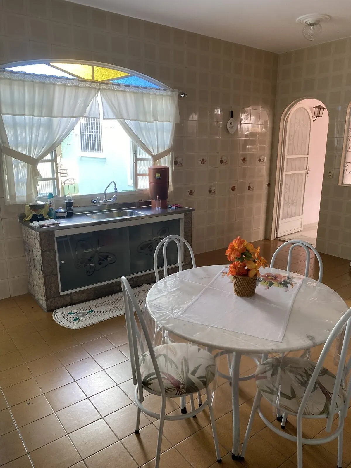 Foto 4 de Casa de 3 quartos e 2 suítes independentes nos fundos, perto da FEPI, Varginha