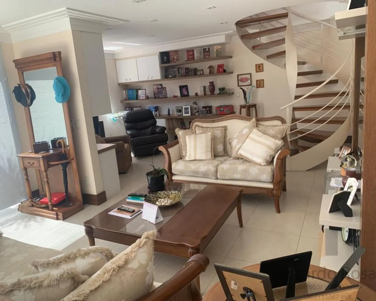 Foto 5 de Casa de 5 quartos (2 suítes) com piscina e terreno de 784 m², BPS