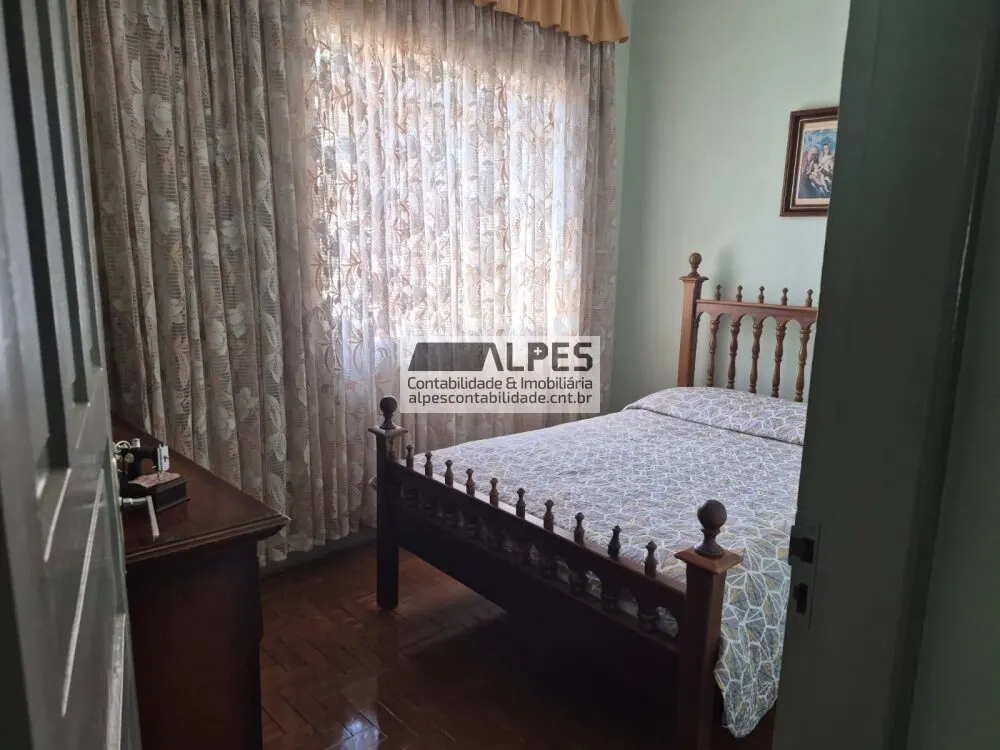 Foto 5 de Casa de 5 quartos com apartamento de 3 quartos nos fundos e entrada por 2 ruas, São Vicente