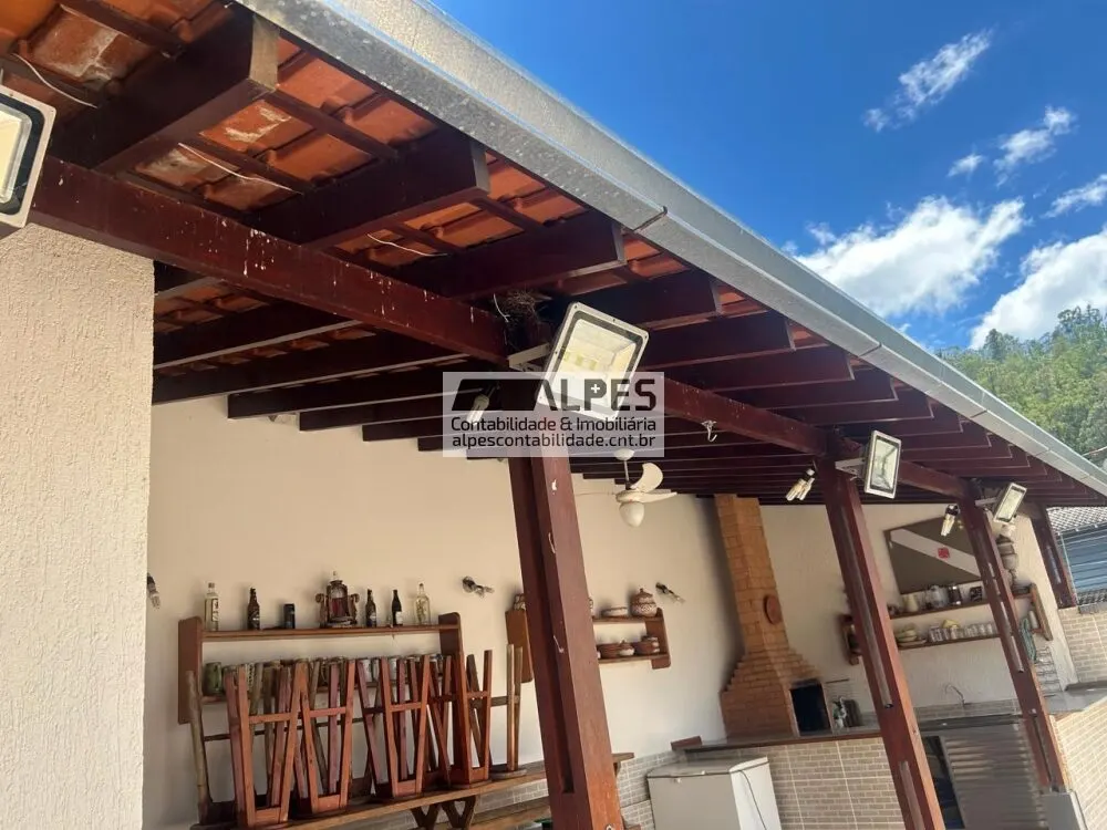 Foto 6 de Casa de 5 quartos (3 suítes) com piscina aquecida e área gourmet, Pinheirinho