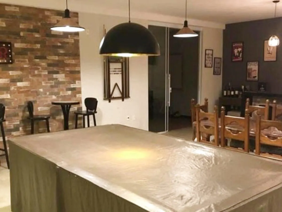 Foto 5 de Casa de 5 quartos (2 suítes) com piscina aquecida e espaço gourmet, Pinheirinho