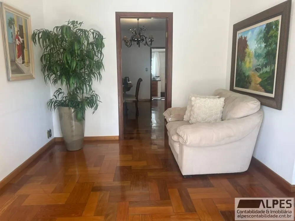 Foto 2 de Casa de 5 quartos (1 suíte) com piscina e sauna, Nossa Senhora de Fátima