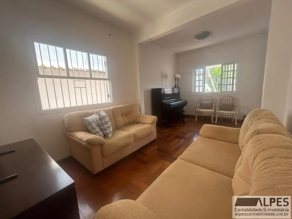 Foto 8 de Casa de 5 quartos (1 suíte) com piscina e sauna, Nossa Senhora de Fátima