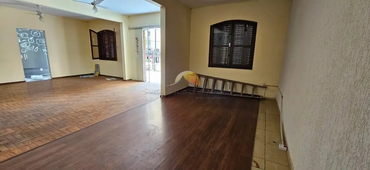 Foto 2 de Casa de 5 quartos (2 suítes) com ponto comercial de 100 m², BPS