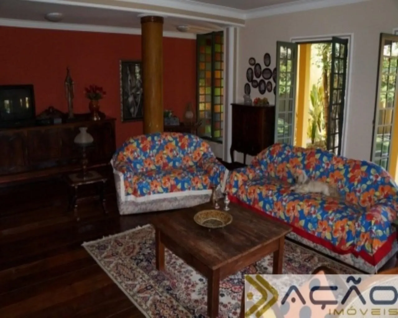 Foto 3 de Casa de 5 quartos (3 suítes) mobiliada, com lareira e jardim, BPS