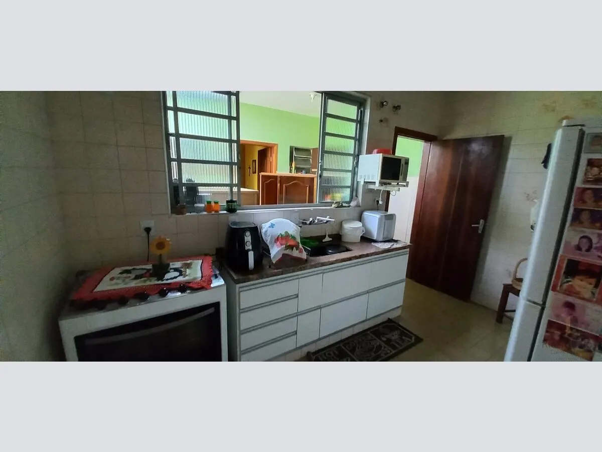 Foto 6 de Casa de 5 quartos (2 suítes) com edícula e aquecedor solar, São Vicente