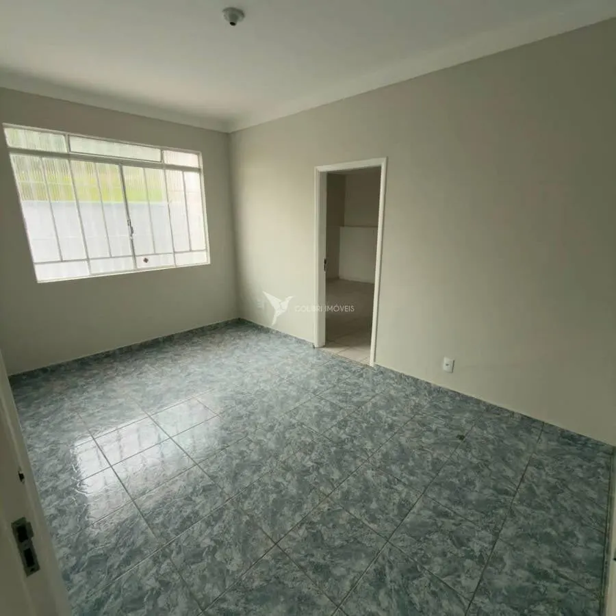 Foto 6 de Casa de 5 quartos (4 suítes) para alugar com área de churrasqueira, Oriente