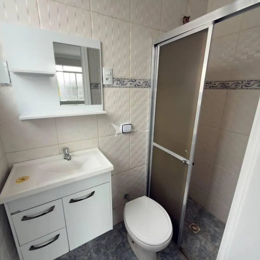 Foto 7 de Casa de 5 quartos (4 suítes) para alugar com área de churrasqueira, Oriente