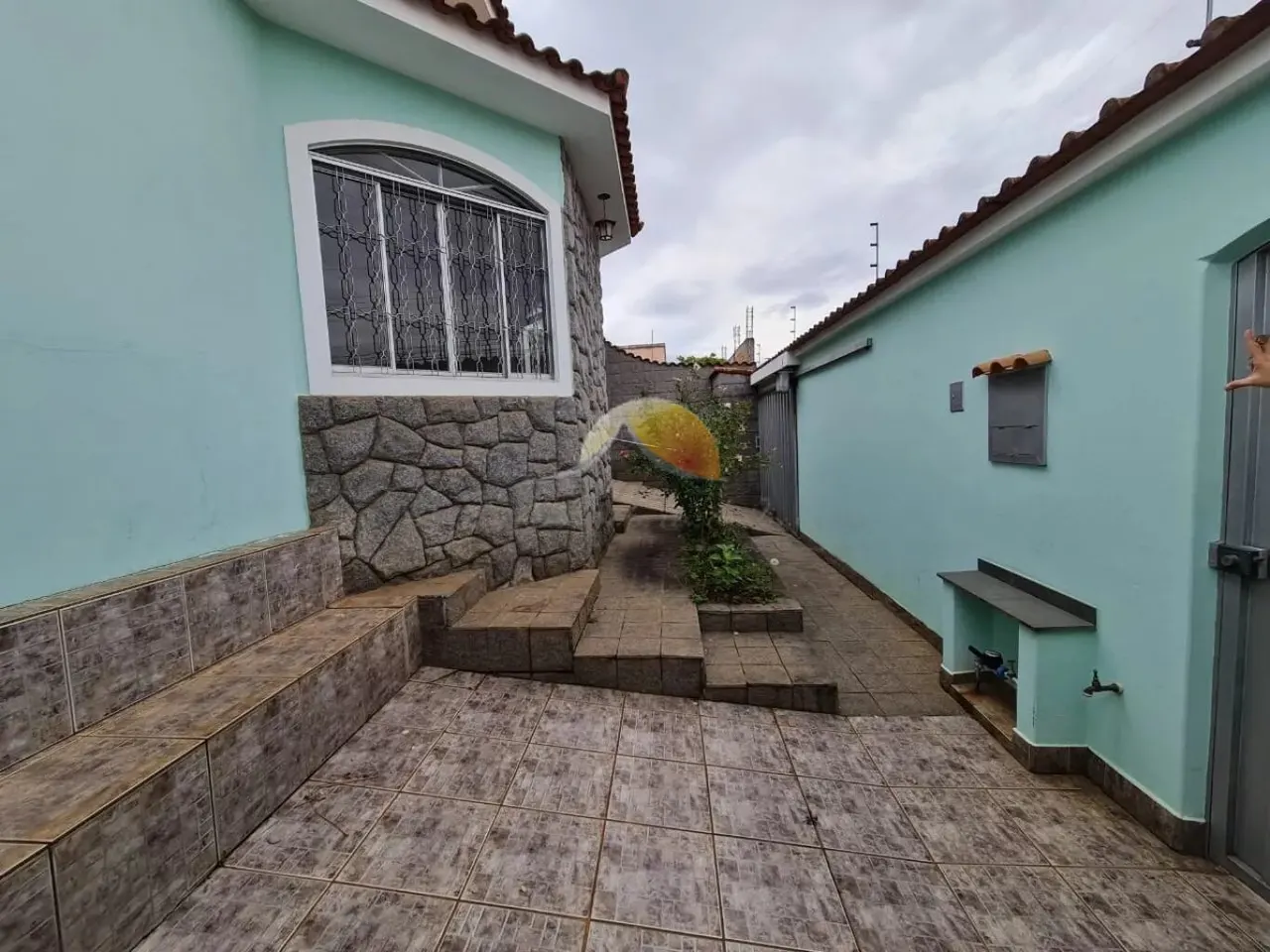 Foto 2 de Casa de 5 suítes com cozinha planejada e garagem para 2 carros, Medicina