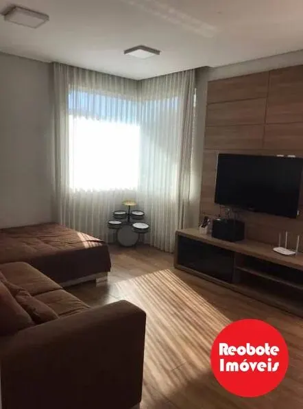Foto 2 de Casa de alto padrão com 6 quartos (2 suítes) e área gourmet, Centro