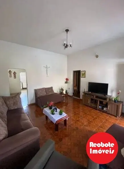 Foto 2 de Casa de 6 quartos (2 suítes) com edícula e quintal, Morro Chic