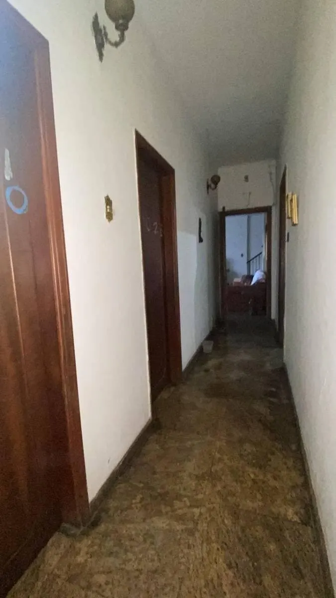 Foto 7 de Casa dos anos 90 com 6 quartos (2 suítes) e amplo espaço, São Vicente