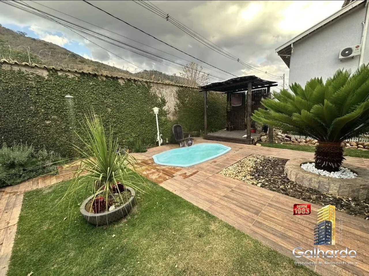 Foto 5 de Casa de 7 quartos (2 suítes) com piscinas e sauna em condomínio, Santa Rosa