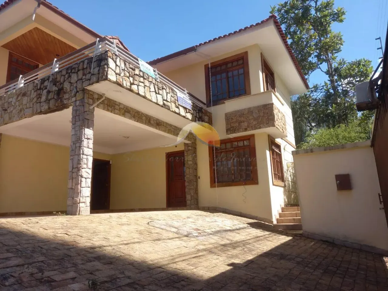 Foto 2 de Casa de 7 quartos (4 suítes) com piscina, lareira e garagem para 4 carros, BPS