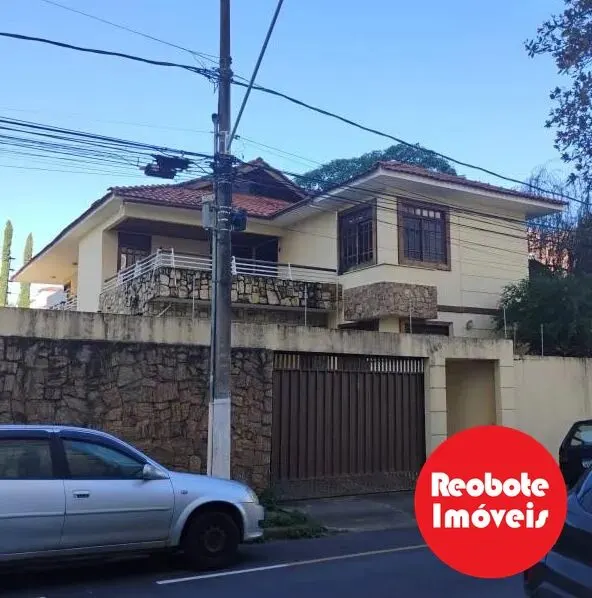 Foto 7 de Casa de 7 quartos (3 suítes) com piscina e quintal gramado, Centro