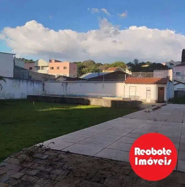 Foto 8 de Casa de 7 quartos (3 suítes) com piscina e quintal gramado, Centro