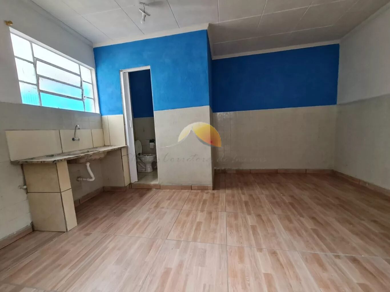 Foto 4 de Casa de 8 quartos (4 suítes) com varanda, quintal e garagem, Centro