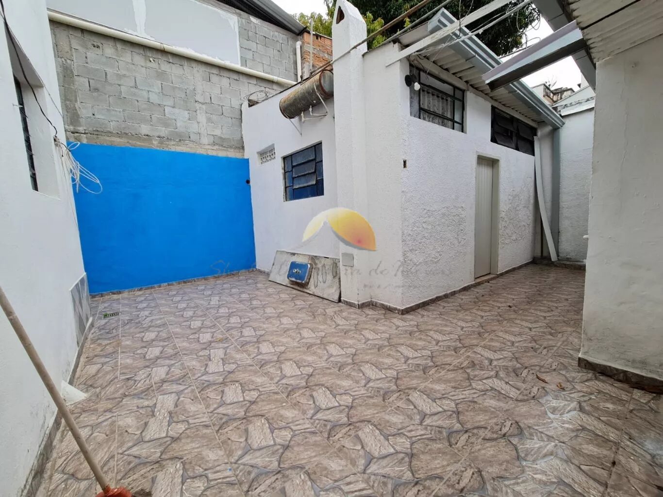 Foto 7 de Casa de 8 quartos (4 suítes) com varanda, quintal e garagem, Centro