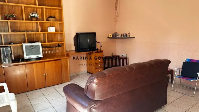 Foto 1 de Casa de esquina com 3 quartos (1 suíte) e garagem para 3 carros, Varginha
