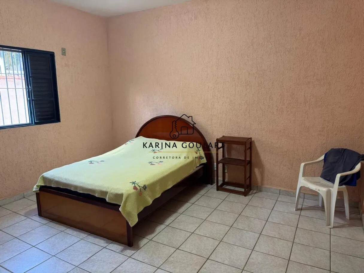 Foto 2 de Casa de esquina com 3 quartos (1 suíte) e garagem para 3 carros, Varginha