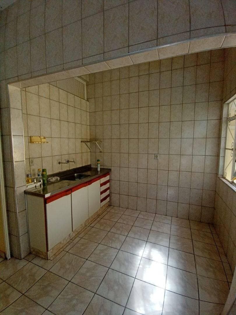 Foto 4 de Casa de 2 quartos (1 suíte) de esquina com ponto comercial, Morro Chic