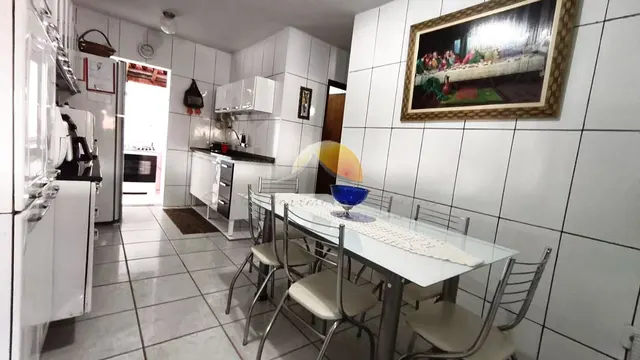 Foto 1 de Casa de 2 quartos com 2 sobrados independentes no mesmo terreno, Rebourgeon